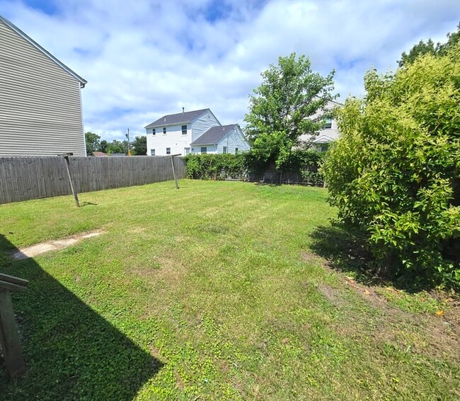 Building Photo - HOME IN HAMPTON FOR RENT!