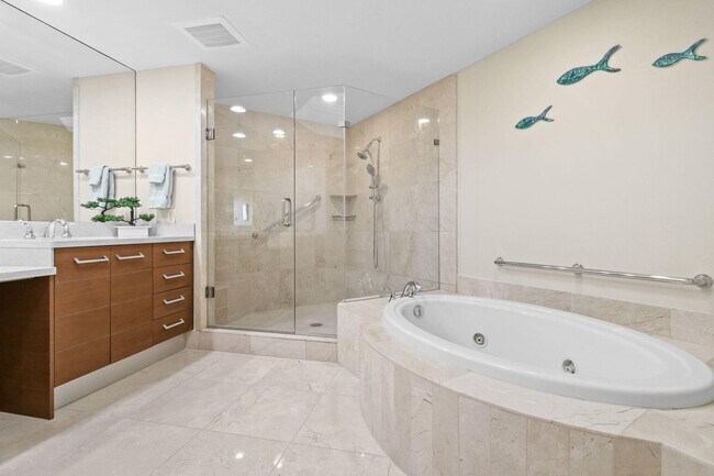 Building Photo - 3610 Gardens Pkwy