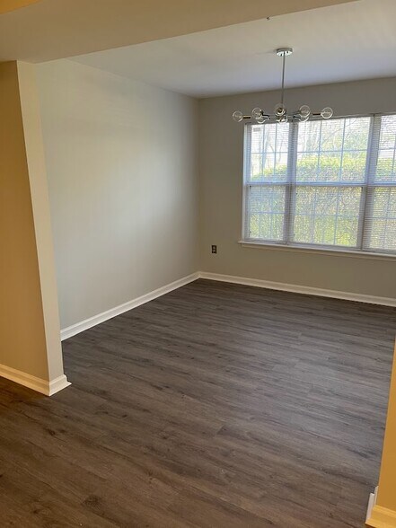 Dining room - 9816 Lake Pointe Ct