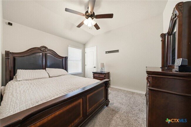 Building Photo - 2509 Meadow Lark Dr