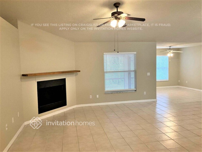 Building Photo - 1515 Pine Tree Dr