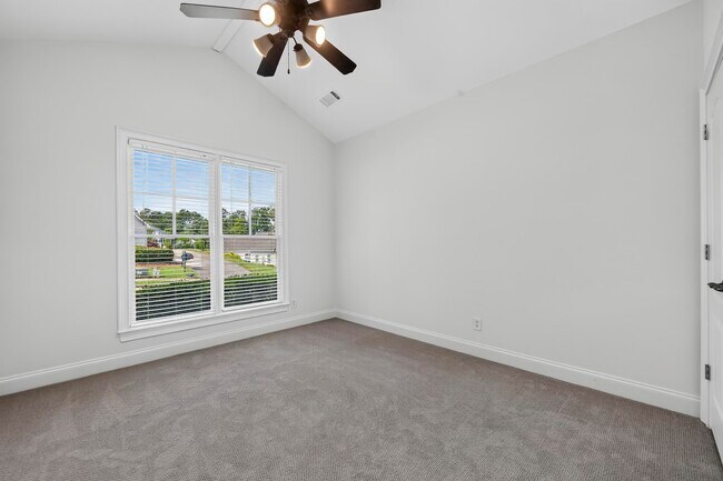Building Photo - 1081 Carriage Ridge Dr