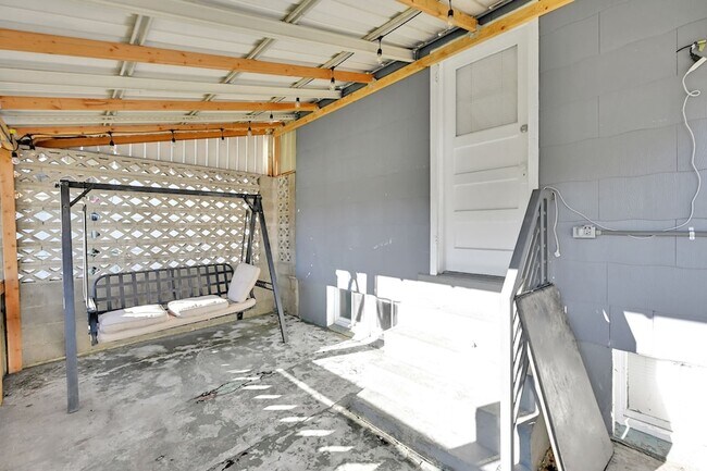 Building Photo - 7899 S Grant St