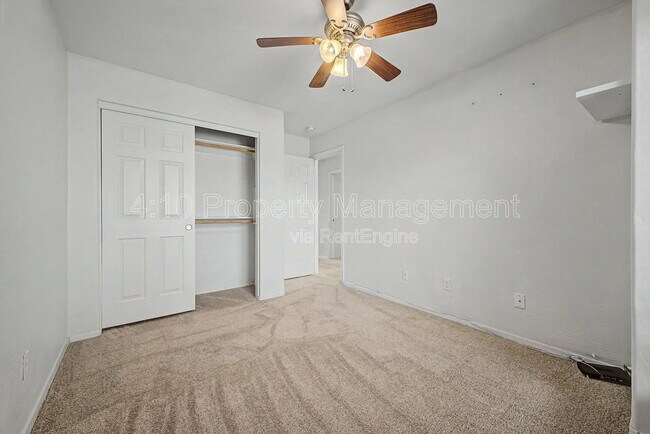 Building Photo - 6508 W Hilton Ave