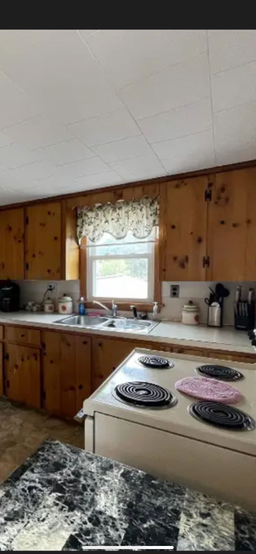 Kitchen - 10 Richard St