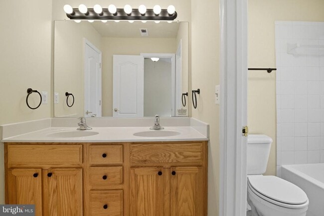 Building Photo - 15372 Bronco Way