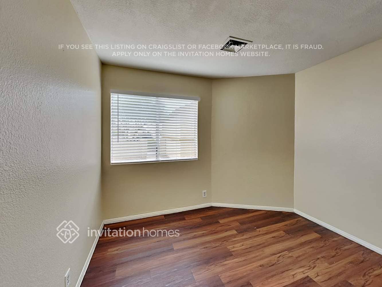 Building Photo - 10017 N 66th Ave