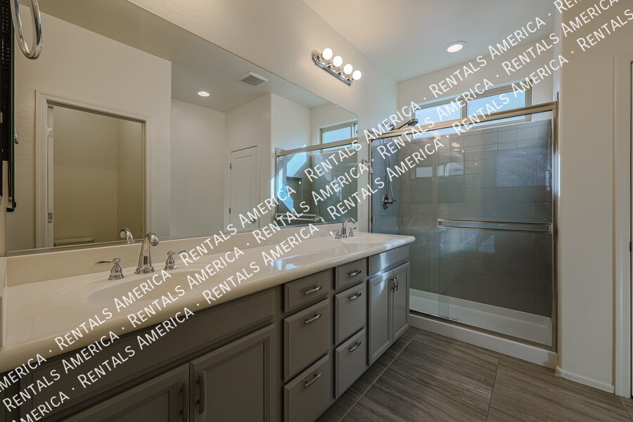 Building Photo - 2508 N 149th Ave