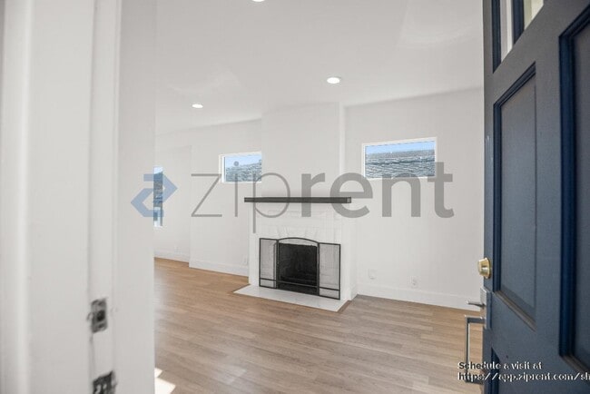 Building Photo - 2906 Adeline St