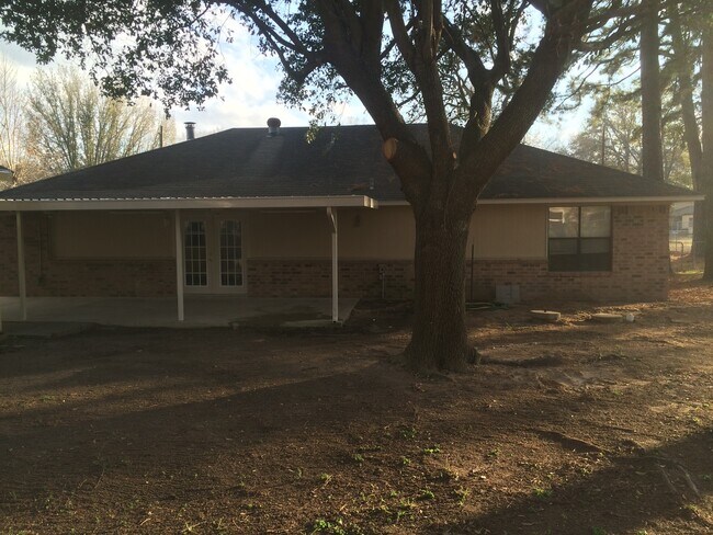Building Photo - 10616 Debbie Ln