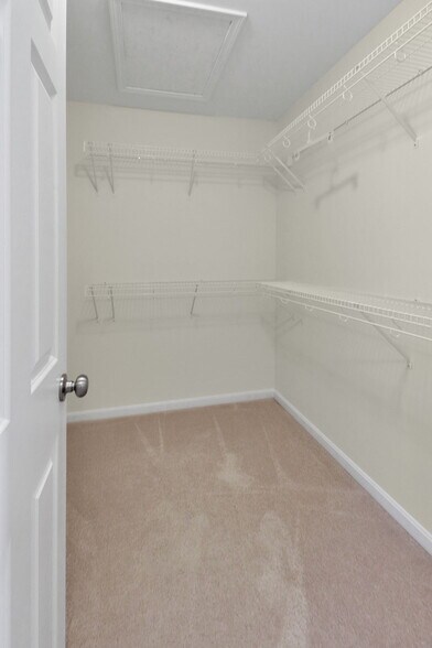 Building Photo - 6743 Palmetto Dr