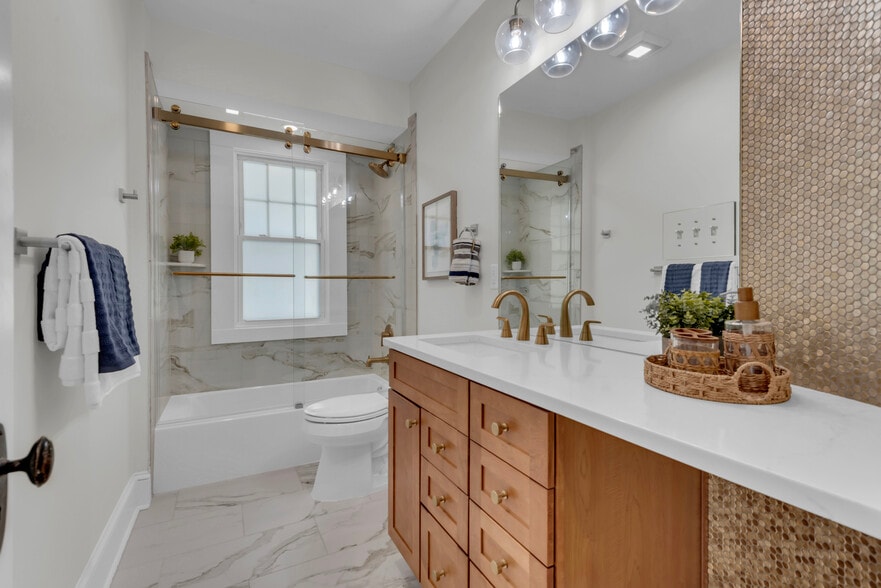 Building Photo - 3 Murray Ave