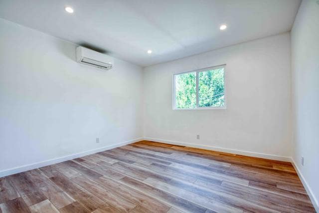 Building Photo - 3185 Larga Ave