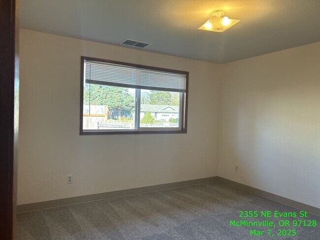 Building Photo - 2345 NE Evans St