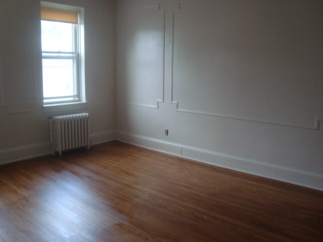 Living area - Broadway Manor