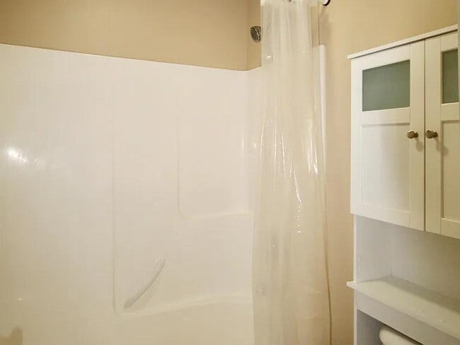 Building Photo - 164 Meriwether Ave