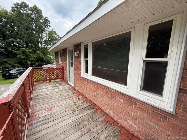 Building Photo - 2250 NY-302
