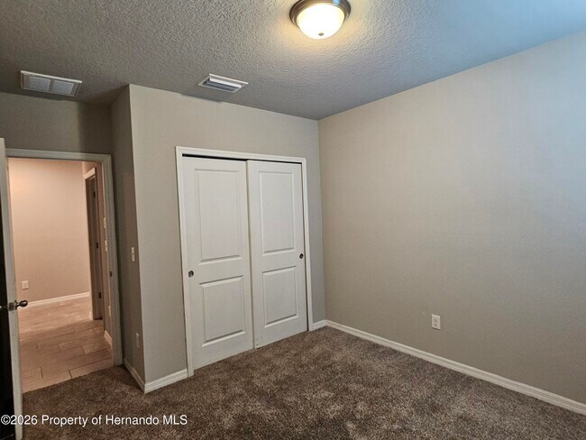 Building Photo - 2353 Glenridge Dr
