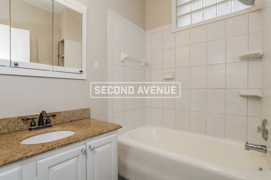 Building Photo - 570 Flatt Terrace