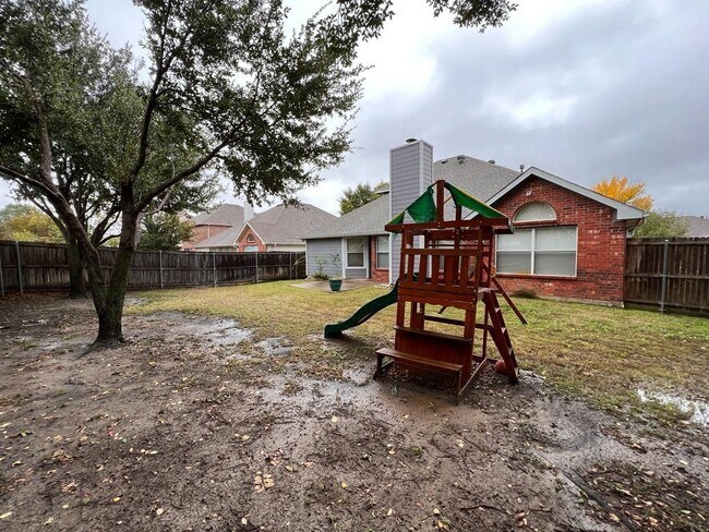 Building Photo - 3506 Nandina Dr