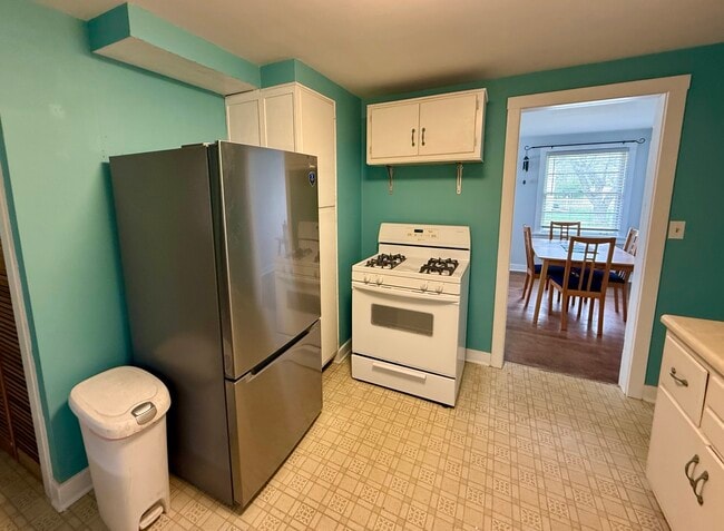 Building Photo - 8 N Harrison St