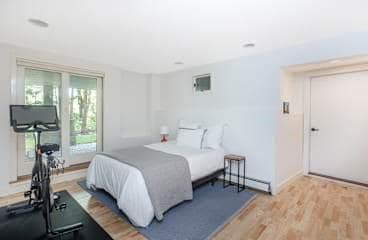 Building Photo - 72 Ledge Rd