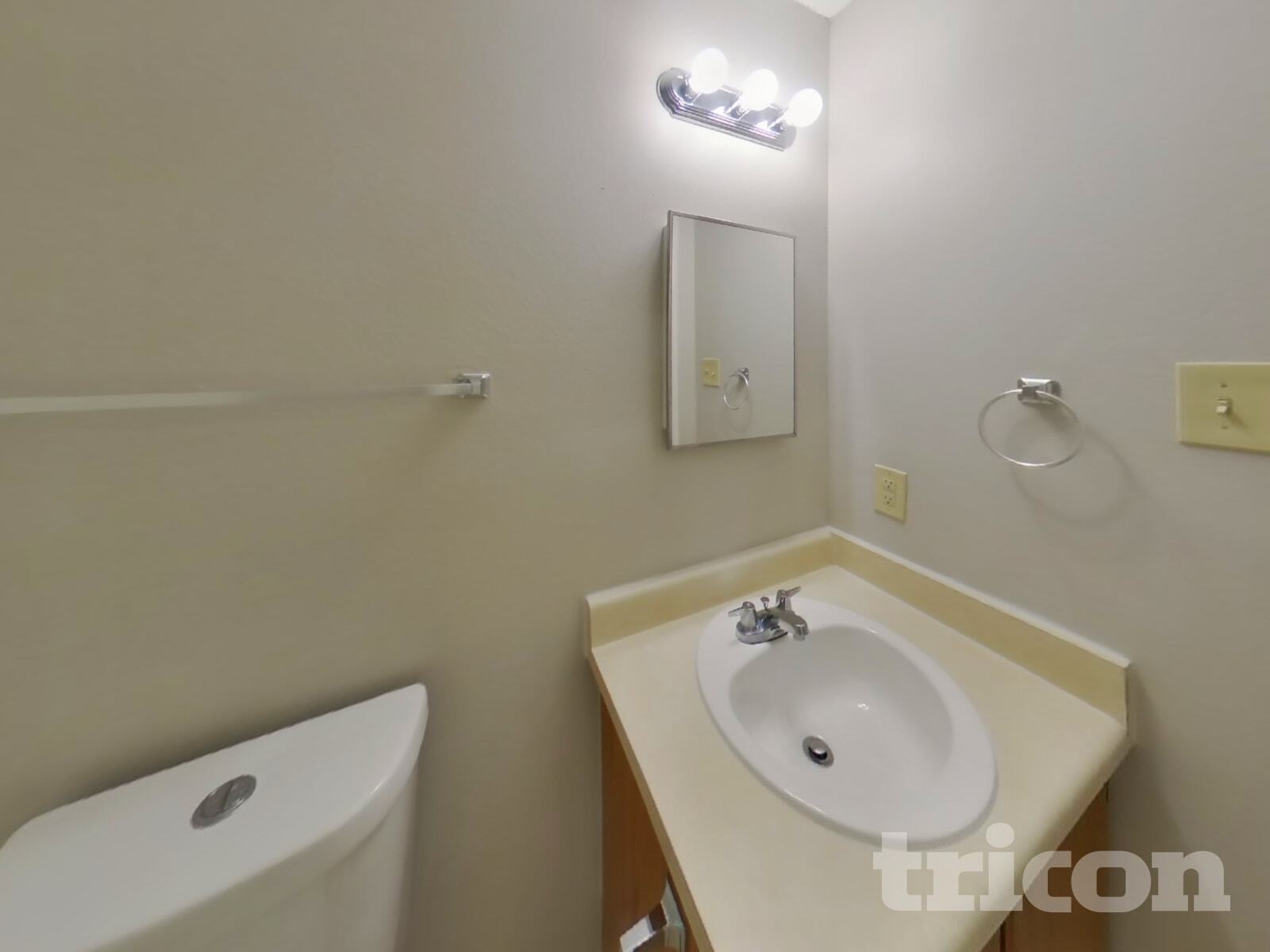 Building Photo - 6419 Beech Trail Dr