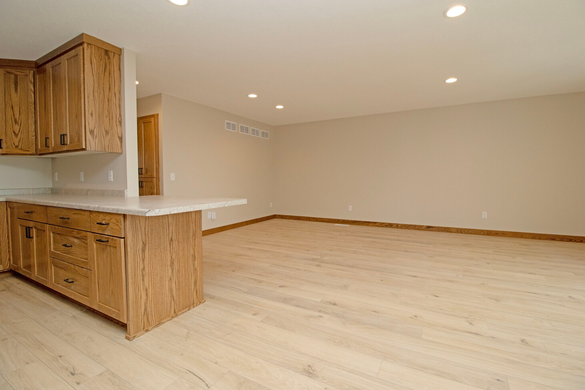 Building Photo - 610 Martin Ave