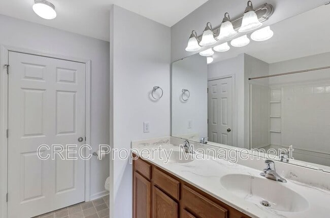 Building Photo - 232 S Lamplighter Ln