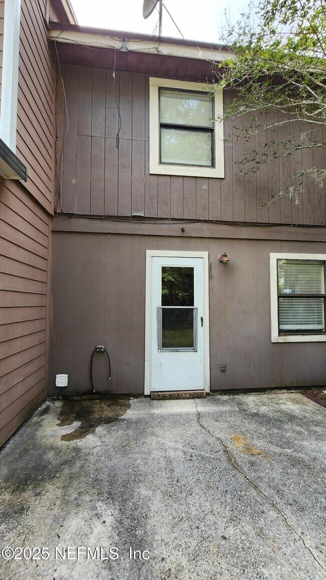 Building Photo - 9411 Genna Trace Trail