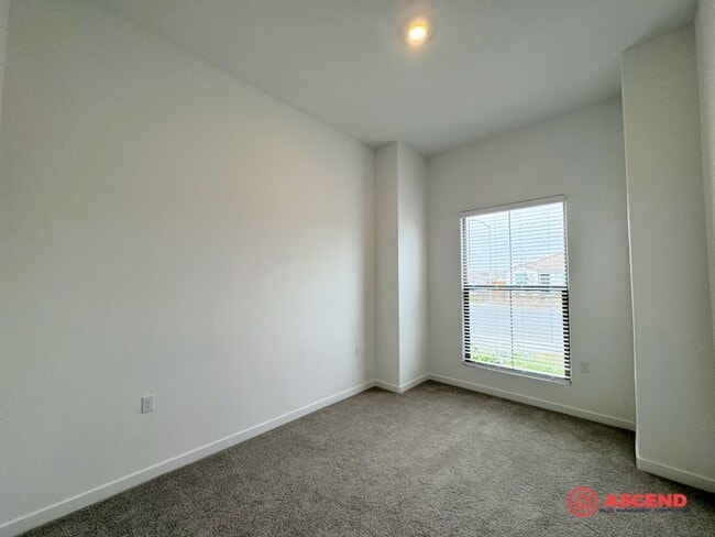 Building Photo - Stunning Newly Built Home in the Southwest!
