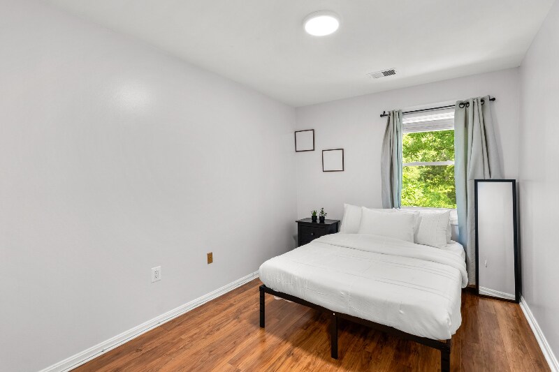 Building Photo - 11770 Carriage House Dr