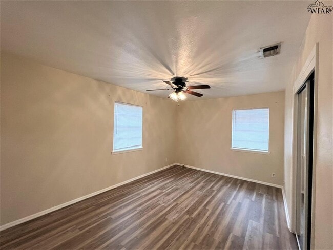 Building Photo - 4717 N Shore Dr