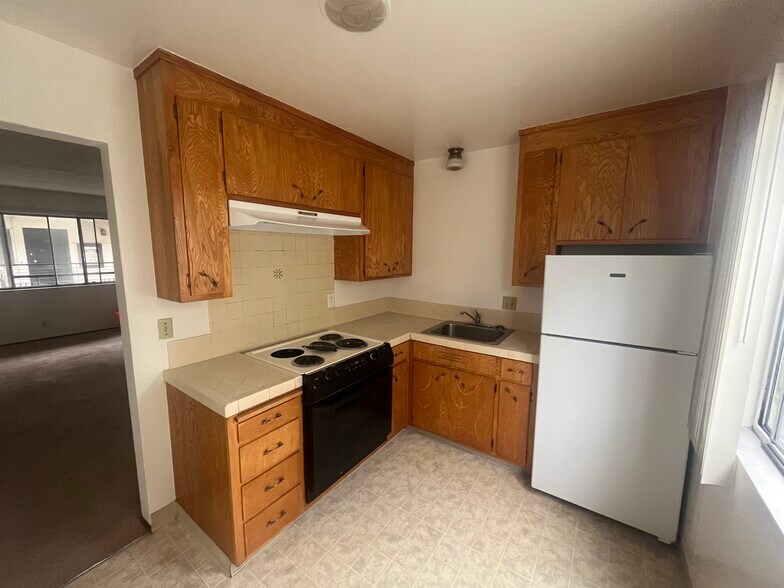 Building Photo - 1822 Francisco St