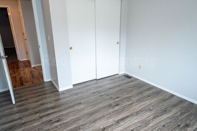 Building Photo - 916 197th St Ct E