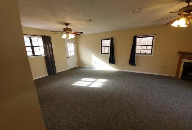 Building Photo - 6414 Tradewinds Dr