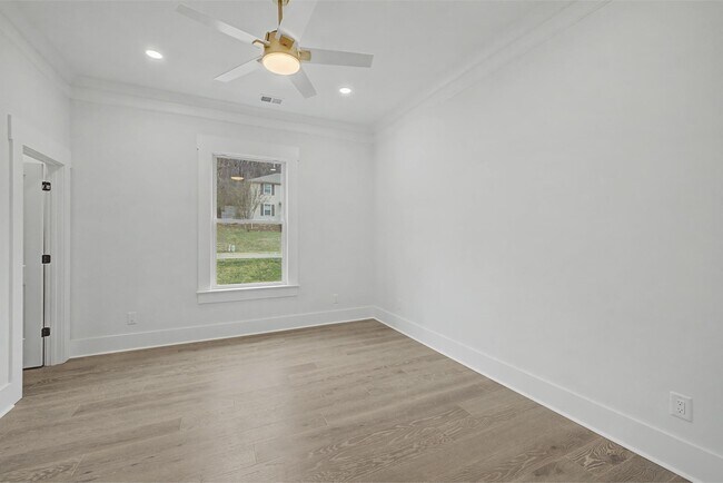 Building Photo - 103 McKinley Dr
