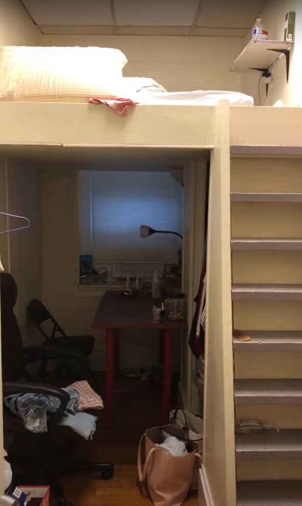 Building Photo - 16 Aberdeen St