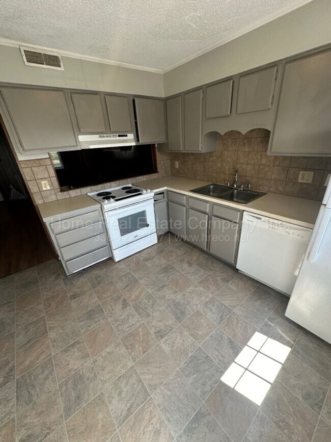 Building Photo - 406 Spaugh St SW