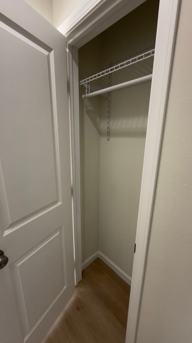 Building Photo - San Pedro