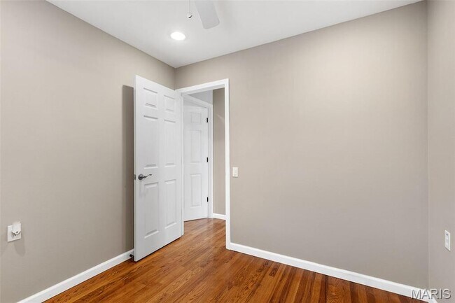 Building Photo - 3205 Fleet Ln