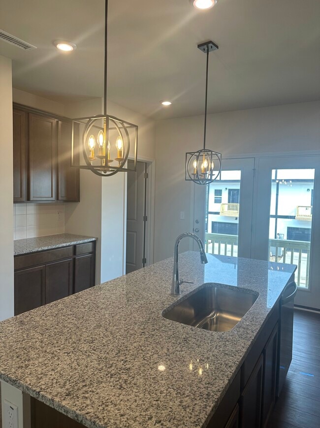 Building Photo - 405 Diversity Wy