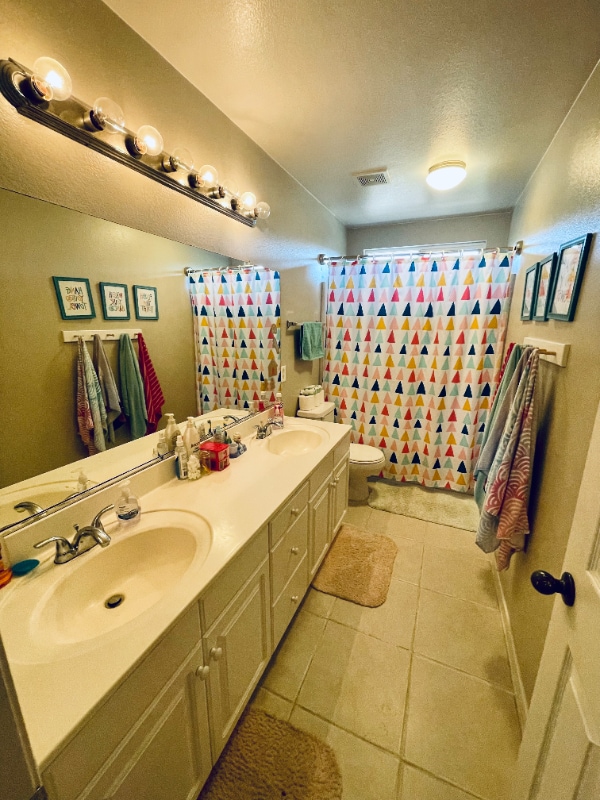 Building Photo - 46249 Via La Colorada