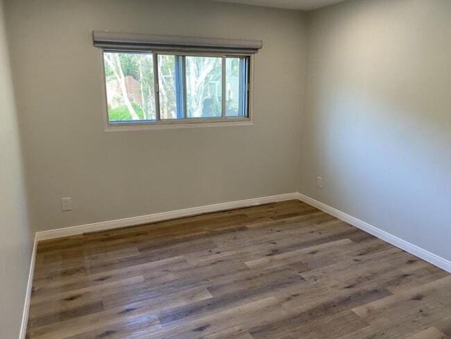 Building Photo - 2955 Columbia St