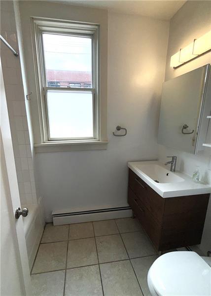 Building Photo - 139 17
