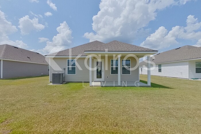 Building Photo - 14262 Ruffian Ave