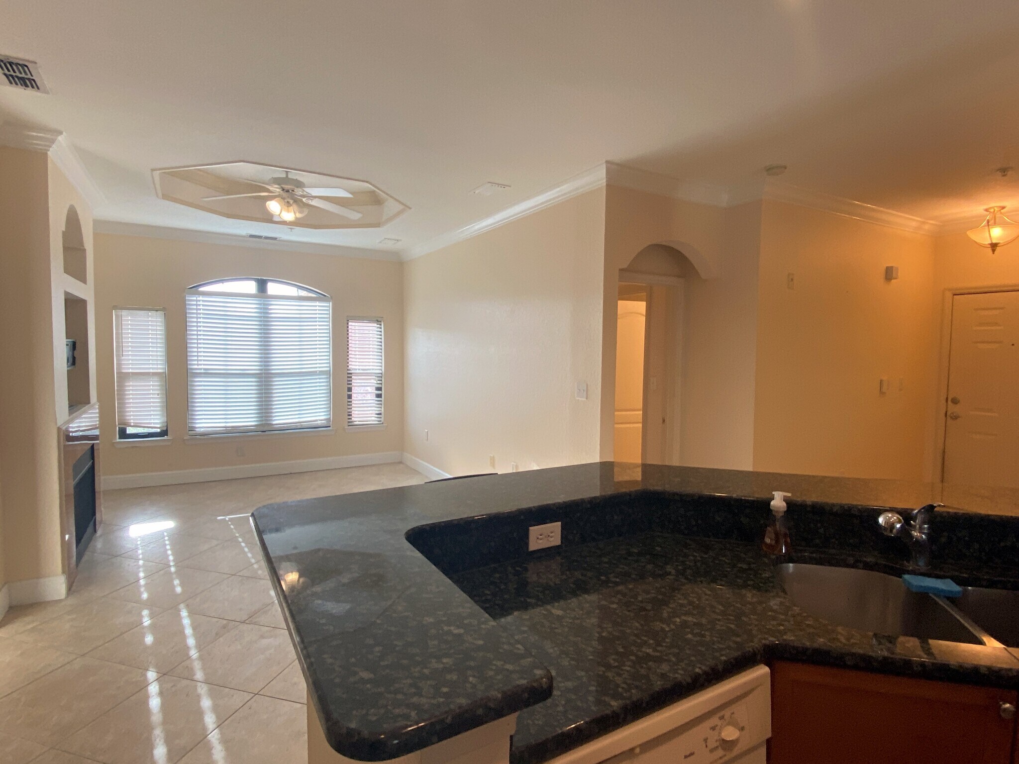 Building Photo - 2709 Via Cipriani #531A