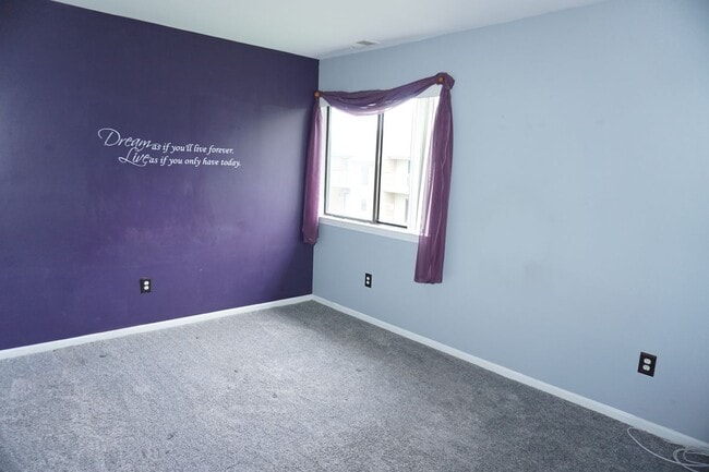 Building Photo - 35431 Hickory Woods Dr