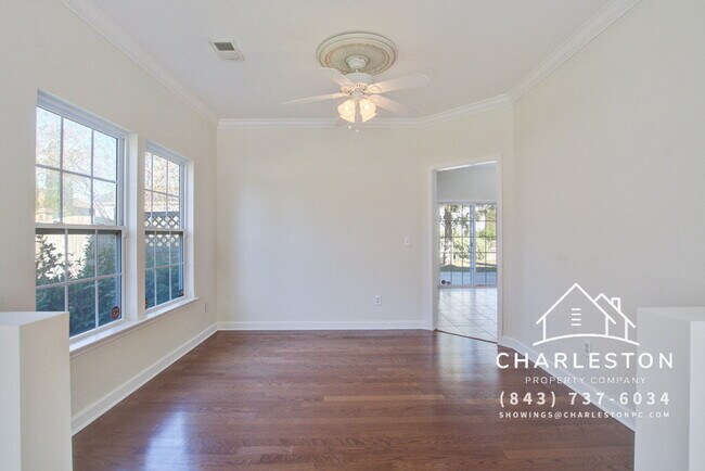 Building Photo - 156 Red Leaf Blvd