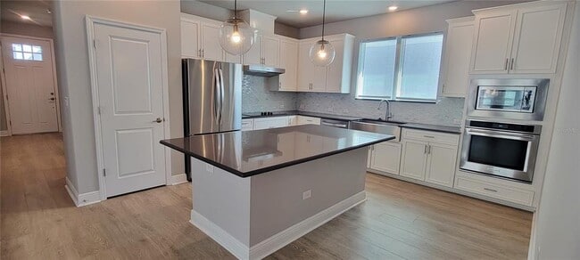 Building Photo - 28564 Sweet Persimmon Dr